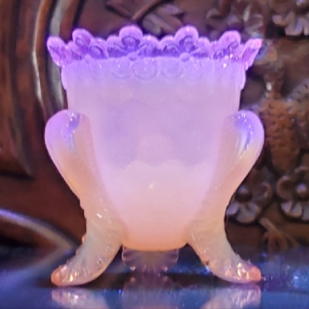 Vntg "Forget Me Not" Milky Opalescent Pink Glass Toothpick Holder by Degenhart